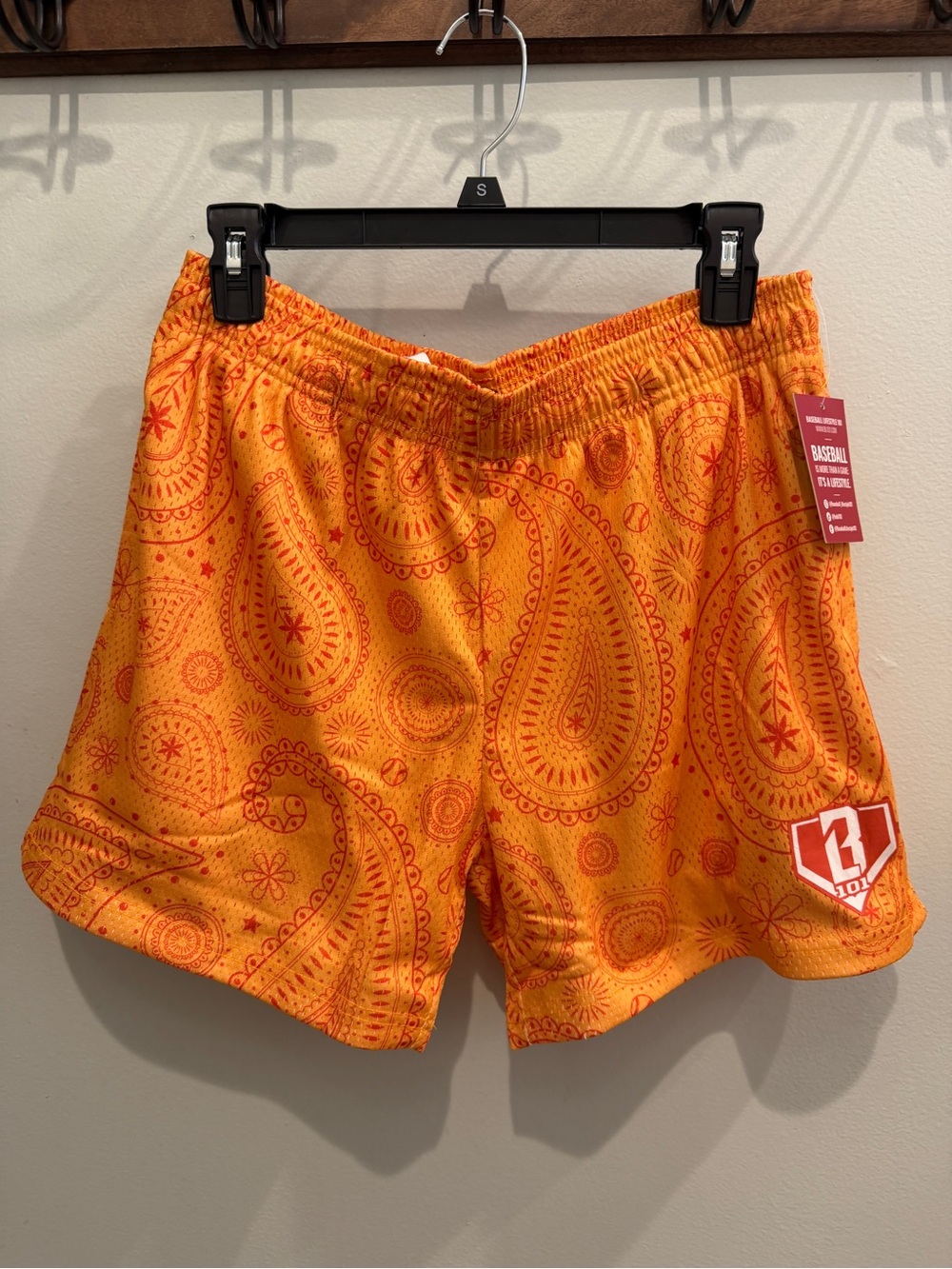 Baseball Lifestyle 101 Men's Small Orange Paisley Athletic Shorts